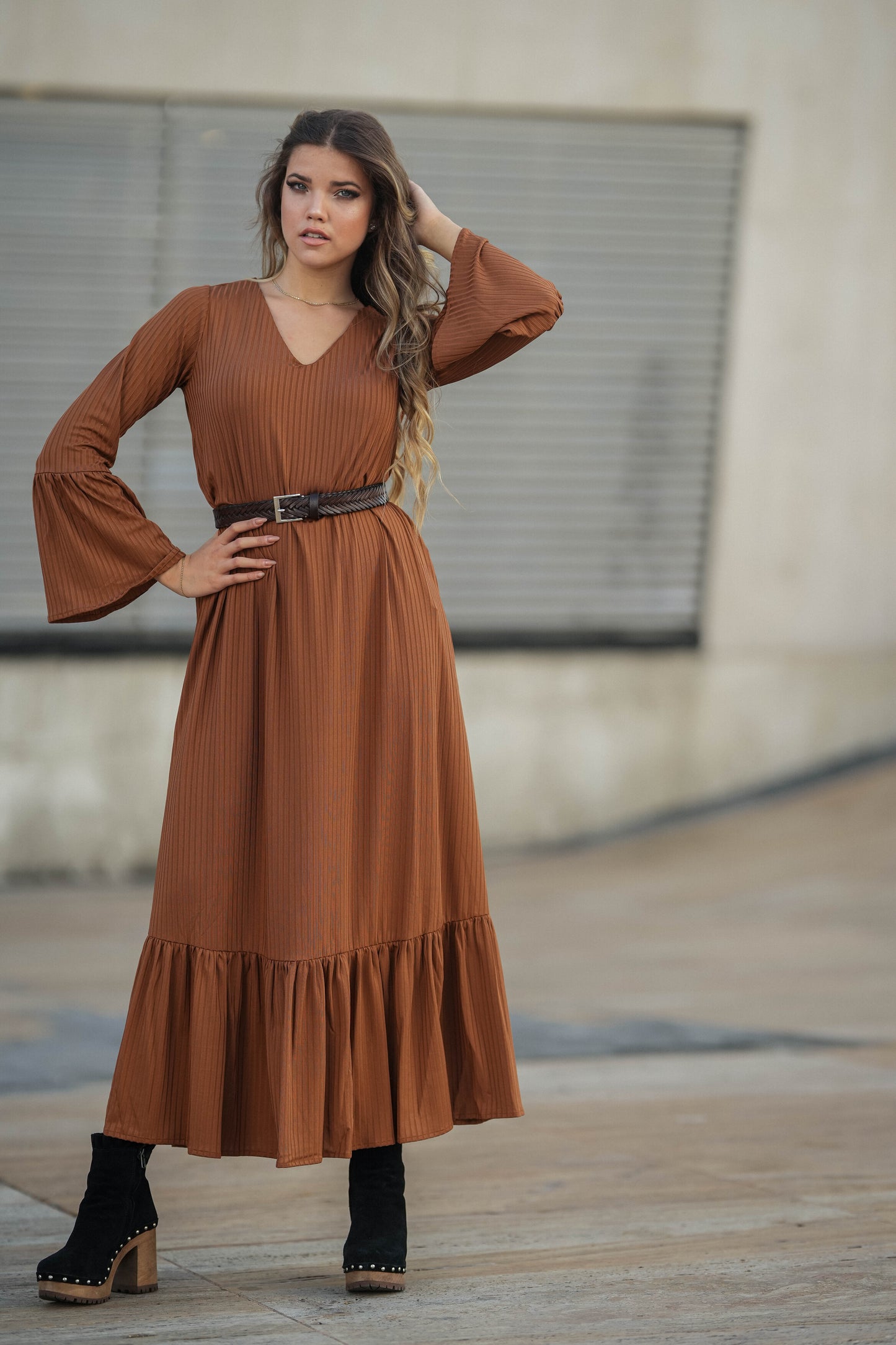 Vestido com folho