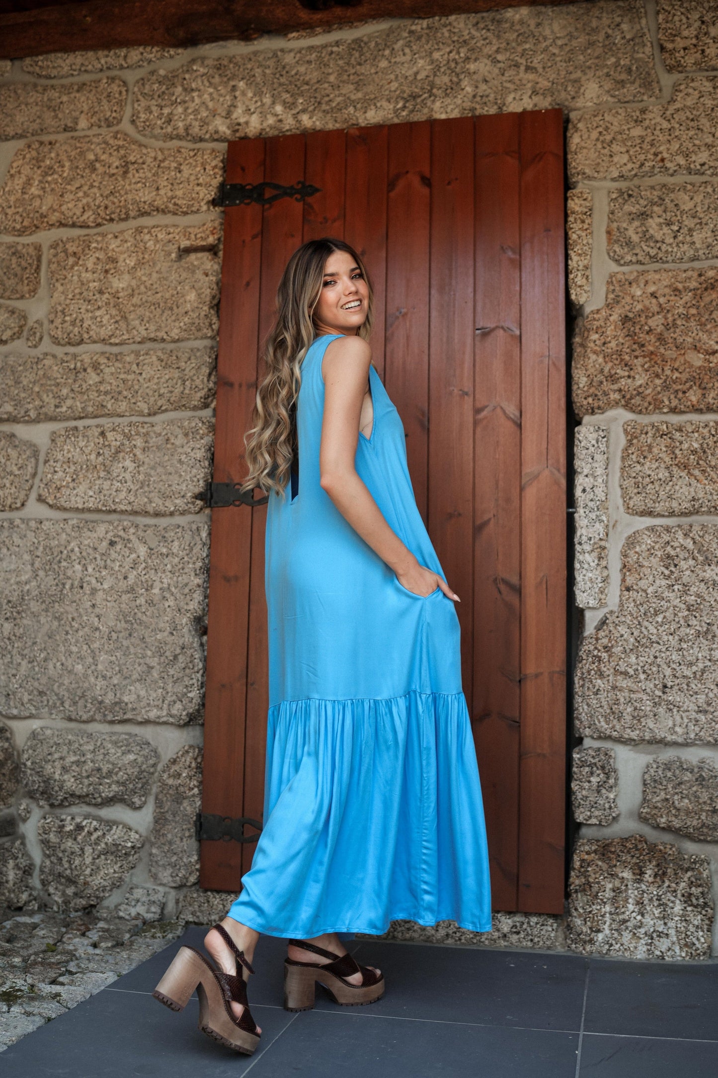 vestido con volante